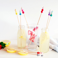 thumb-drink-stirrer