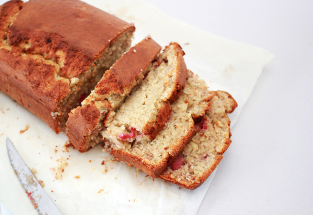 Homemade Banana & Raspberry Bread | www.highwallsblog.gr.com