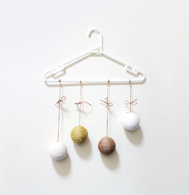 DIY | Wrapped Baubles by www.highwallsblog.gr.com