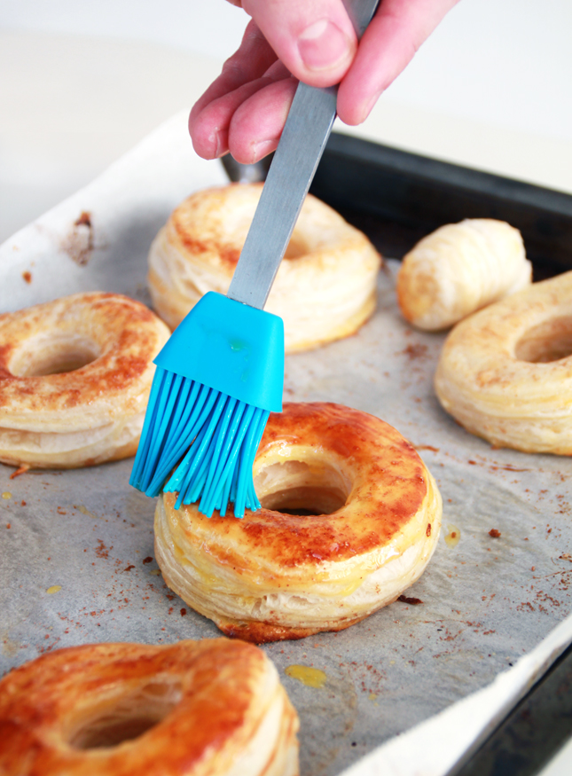 Faux Baked "Cronuts" (not actually cronuts!) | www.highwallsblog.gr.com
