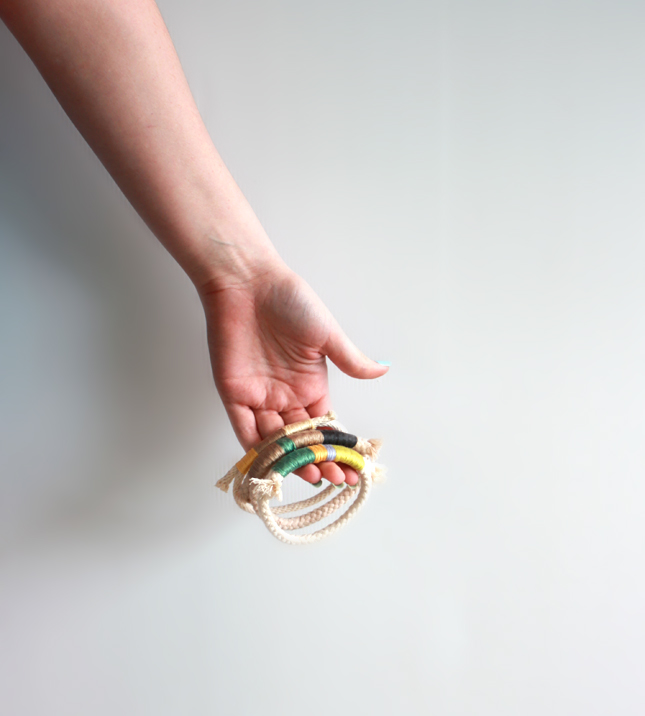 Make your own color blocked rope bracelet with this easy DIY | www.highwallsblog.gr.com