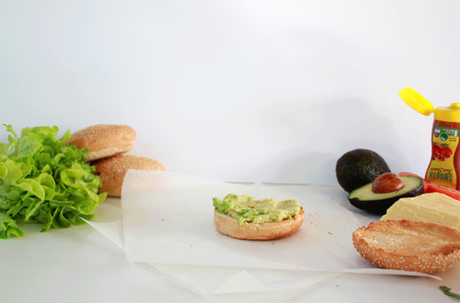 Mid-week meals: easy Taco Burgers (Click for the full recipe) | www.highwallsblog.gr.com