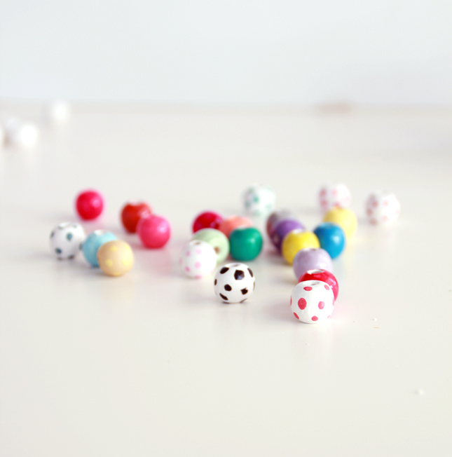 Paint your own Decorative Bead Drink Stirrers | www.highwallsblog.gr.com