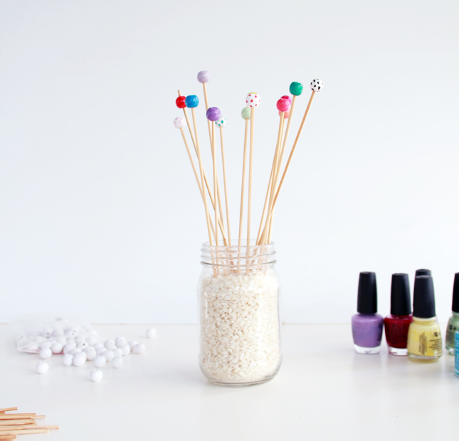 Paint your own Decorative Bead Drink Stirrers | www.highwallsblog.gr.com