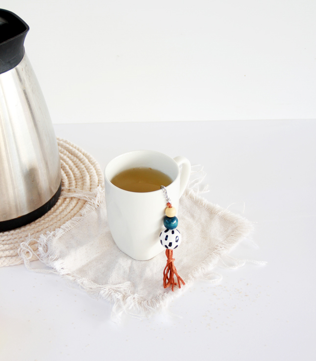Make your own pretty tea strainer with this easy DIY | www.highwallsblog.gr.com