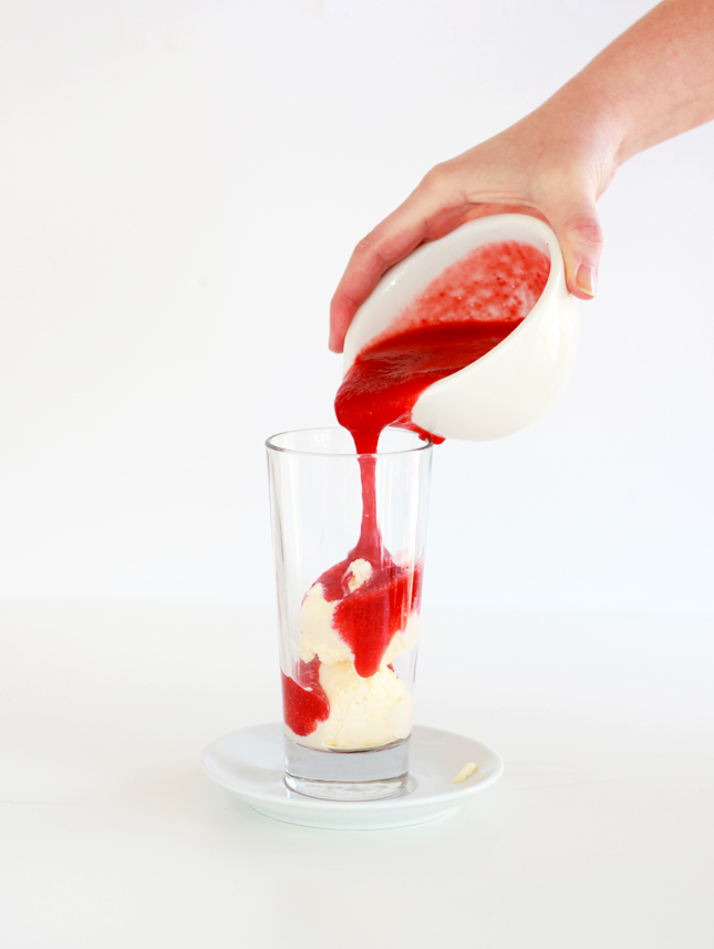 Strawberry Ice Cream Float | www.highwallsblog.gr.com