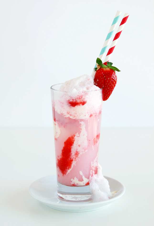 Strawberry Ice Cream Float | www.highwallsblog.gr.com