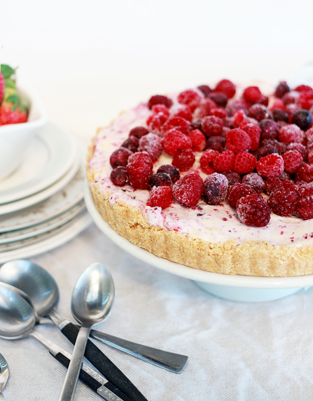 Mixed Berry Ice Cream Pie | www.highwallsblog.gr.com