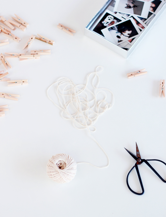 5 Minute DIY | Interchangeable photo garland (via www.highwallsblog.gr.com)