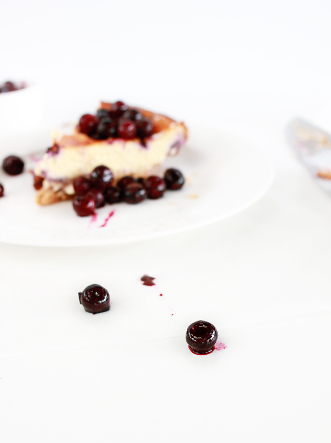 Blueberry & Lemon Baked Cheesecake | www.highwallsblog.gr.com
