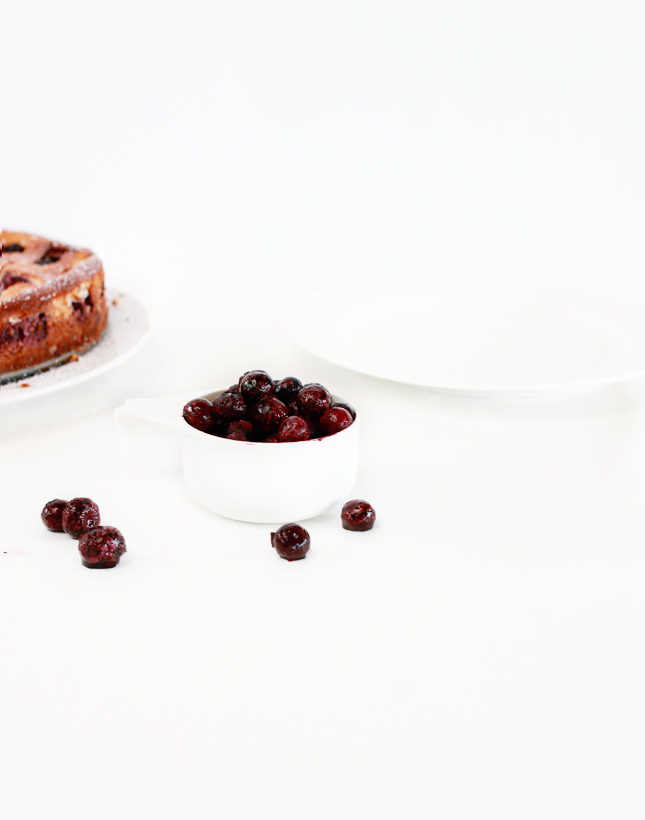 Blueberry & Lemon Baked Cheesecake | www.highwallsblog.gr.com