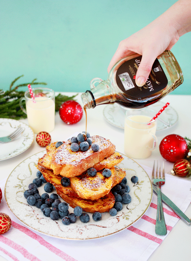 Enjoy a festive breakfast the RIGHT way, with a big helping of  Eggnog French Toast! (Click through for the full recipe)